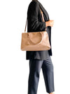Bolso "Large Saffiano Galleria Double Zip Tote"