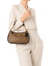Bolso "Teri Shoulder Bag in Signature Canvas"