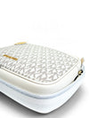 Bolso "Jet Set Travel Large Signature Logo Camera"