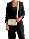 Bolso "Jet Set Medium Leather Crossbody Bag with Case for Apple Airpods Pro®"