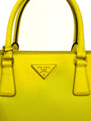 Bolso "Large Saffiano Galleria Double Zip Tote"