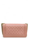 Bolso "Caviar Chevron Quilted Medium Boy Flap"