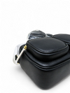 Bolso "Jet Set Medium Leather Crossbody Bag with Case for Apple Airpods Pro®"
