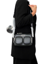 Bolso "Jet Set Medium Leather Crossbody Bag with Case for Apple Airpods Pro®"