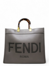 Bolso "Sunshine Medium en Dove Gray Leather Shopper"