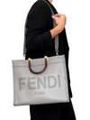 Bolso "Sunshine Medium en Dove Gray Leather Shopper"