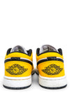 Tenis "Air Jordan 1 Low University"