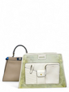 Bolso "Peekaboo with Pocket Defender"