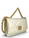 Bolso "WOC Chanel 19"