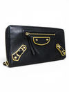 Billetera "Continental Metallic Edge Zip-Around"