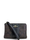 Clutch "Corner Zip Wristlet"