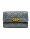 Monedero "Caviar Quilted Boy Card Holder Wallet"