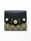 Billetera "Faux Pearl Accents Compact Wallet"