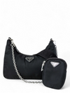 Bolso "Nylon Re-Edition 2005 Shoulder Bag"