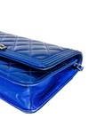 Bolso "Metallic Patent Calfskin Quilted Boy Wallet On Chain"
