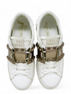 Tenis "Rockstud Accents Leather Sneakers"
