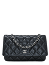 Bolso "Caviar Quilted Wallet On Chain WOC"