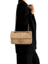Bolso "Caviar Quilted Medium French Riviera Flap"