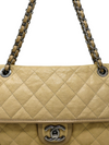 Bolso "Caviar Quilted Medium French Riviera Flap"