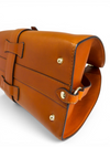 Bolso "Stirrup Top Handle Bag"