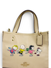 Bolso "Coach x Peanuts Deempsey Tote 22"