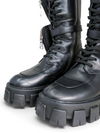 Botas "Monolith"