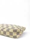 Bolso "Damier Azur Pochette Accessoires"
