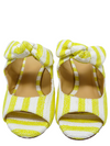 Sandalias amarillas