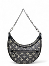 Bolso "Monogram Denim Loop Bag"