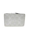 Billetera "Glacier White"