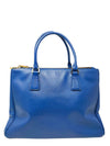 Cartera "Saffiano Lux Double Zip Galleria Medium Tote"