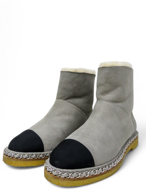 Botas "Chain Trim Shearling Lined Boots"