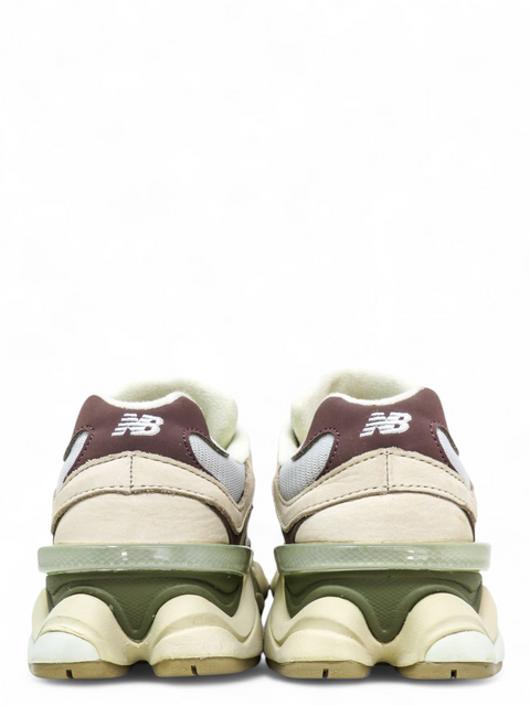 Tenis "9060"