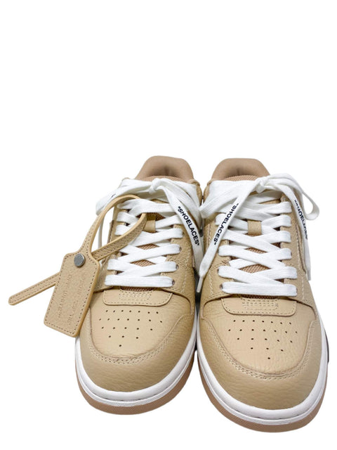 Tenis "Out of Office"