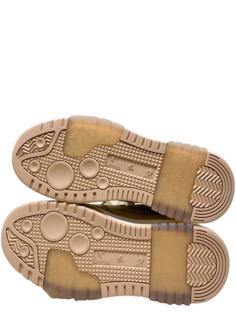 Tenis "Out of Office"