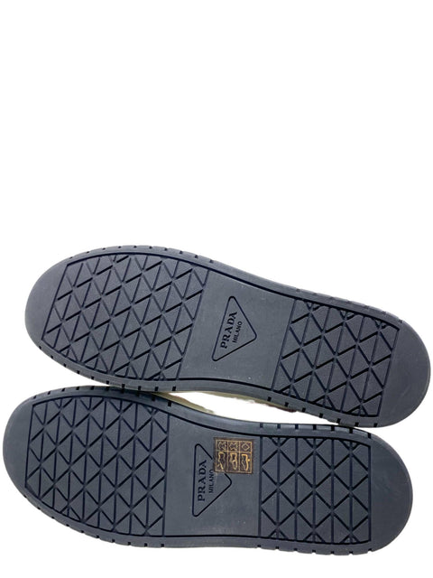 Tenis "District perforated leather sneakers"