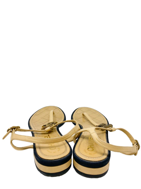 Sandalias "CC Star Logo T Strap Flat Sandal"