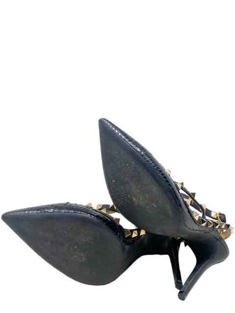 Tacones "Rockstud Accents Snakeskin T-Strap Pumps"