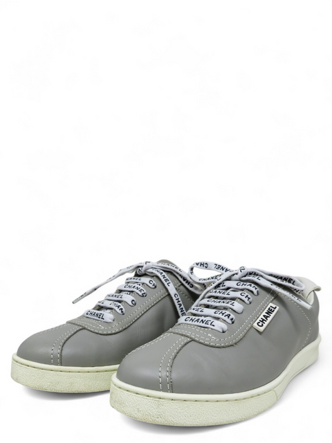 Tenis "Interlocking CC Logo Calfskin Sneakers"