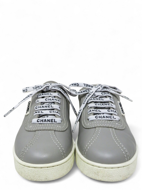 Tenis "Interlocking CC Logo Calfskin Sneakers"