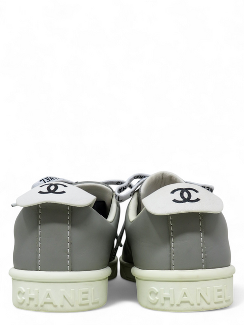 Tenis "Interlocking CC Logo Calfskin Sneakers"