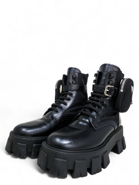 Botas "Monolith Brushed Leather and Nylon Boots With Pouch"