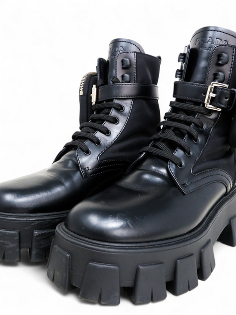 Botas "Monolith Brushed Leather and Nylon Boots With Pouch"
