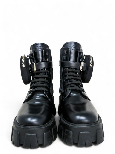 Botas "Monolith Brushed Leather and Nylon Boots With Pouch"