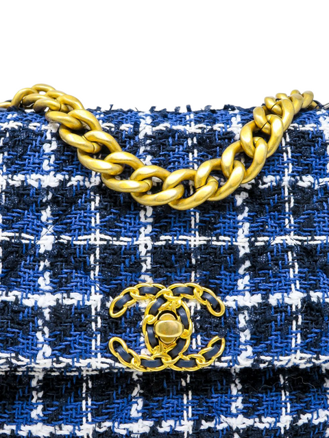 Bolso "Tweed Quilted Medium Chanel 19 Flap"