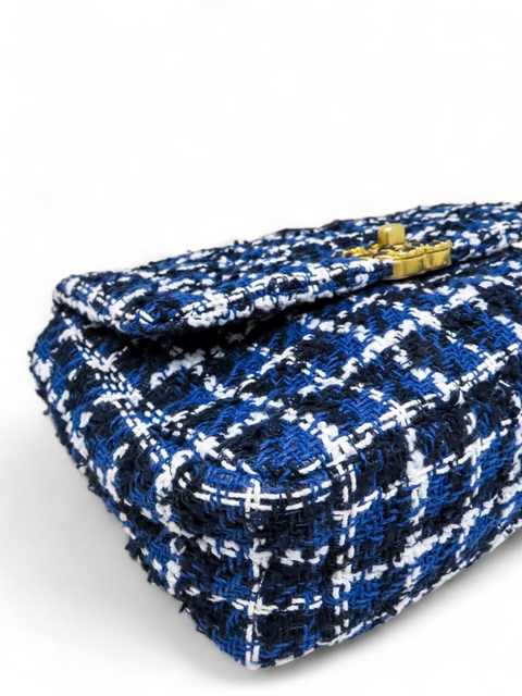 Bolso "Tweed Quilted Medium Chanel 19 Flap"