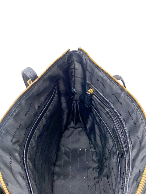 Bolso "Charlotte Large Saffiano Leather Top-Zip Tote Bag"