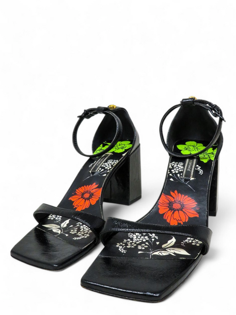 Sandalias Negras