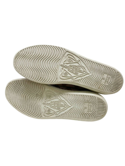 Tenis "GG Supreme Canvas Low Top Sneakers"