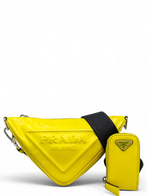 Bolso "Soft Calf Leather Triangle Shoulder Bag"
